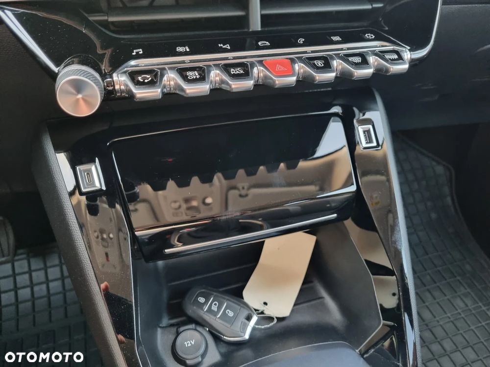 Peugeot 2008 PureTech 130 GPF Stop&Start Allure - 18