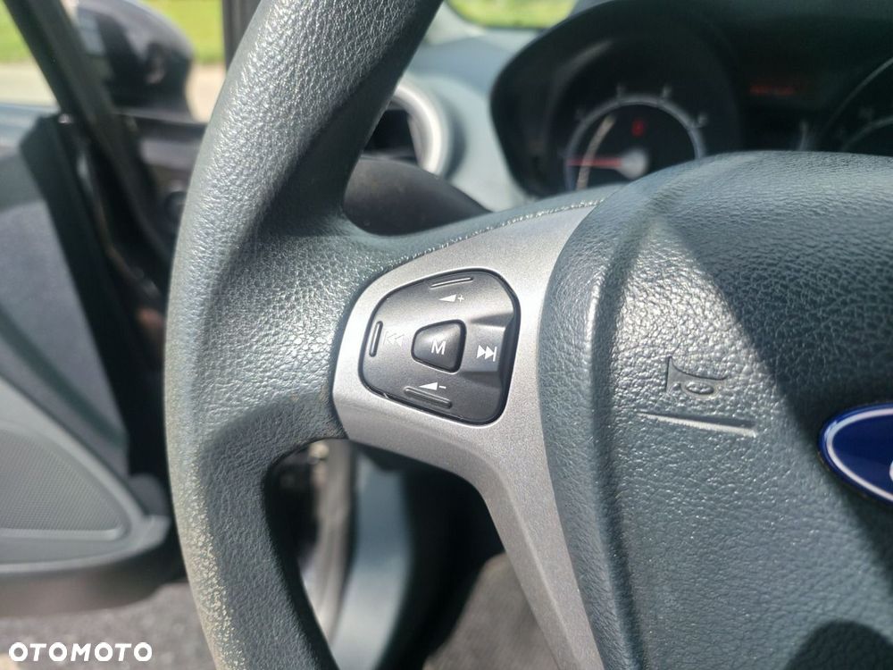 Ford Fiesta - 17