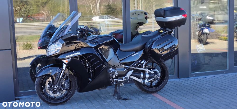 Kawasaki GTR - 26