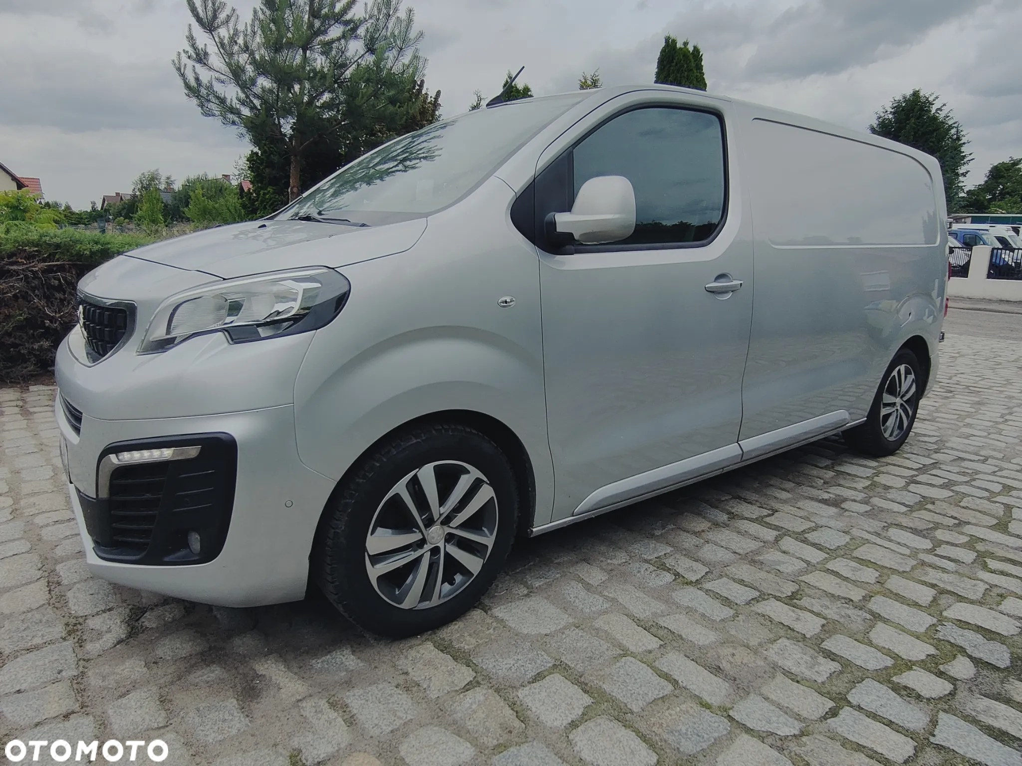 Peugeot Expert L1H1 180 kM, automat - 11