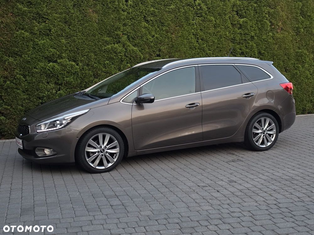 Kia Ceed 1.6 GDI DCT Platinum Edition - 39
