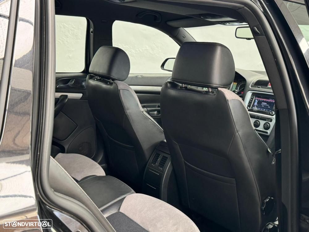 Skoda Octavia 2.0 TDI RS - 20