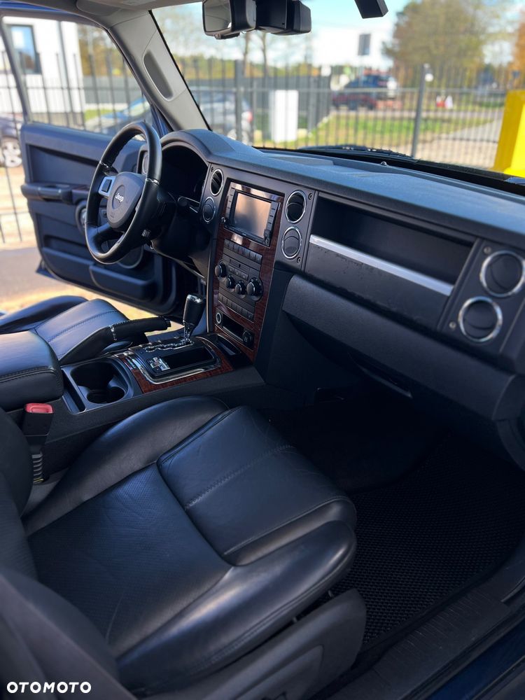 Jeep Commander 5.7 V8 Limited - 16