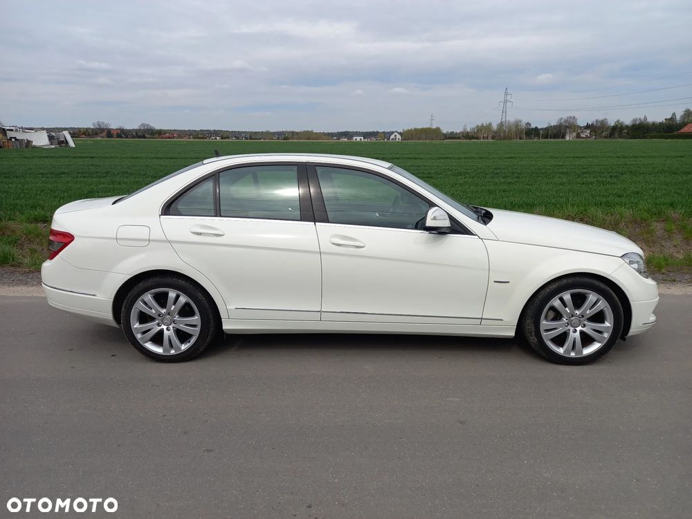 Mercedes-Benz Klasa C 200 CDI DPF Avantgarde - 11