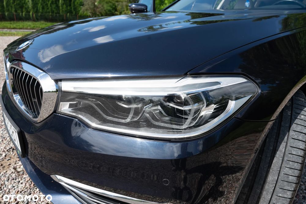 BMW Seria 5 530i xDrive Luxury Line - 4