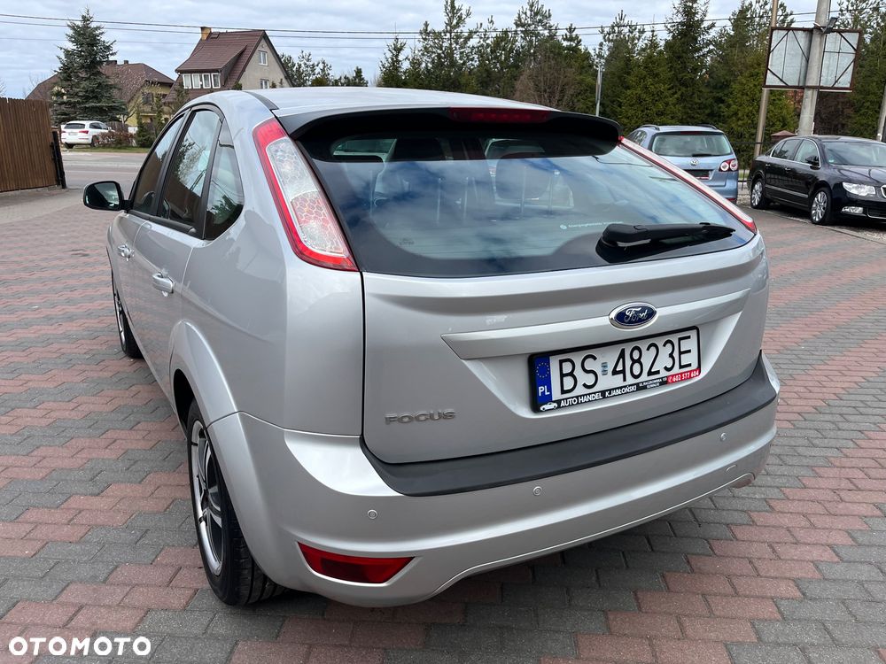 Ford Focus 1.6 Ti-VCT Trend + - 3