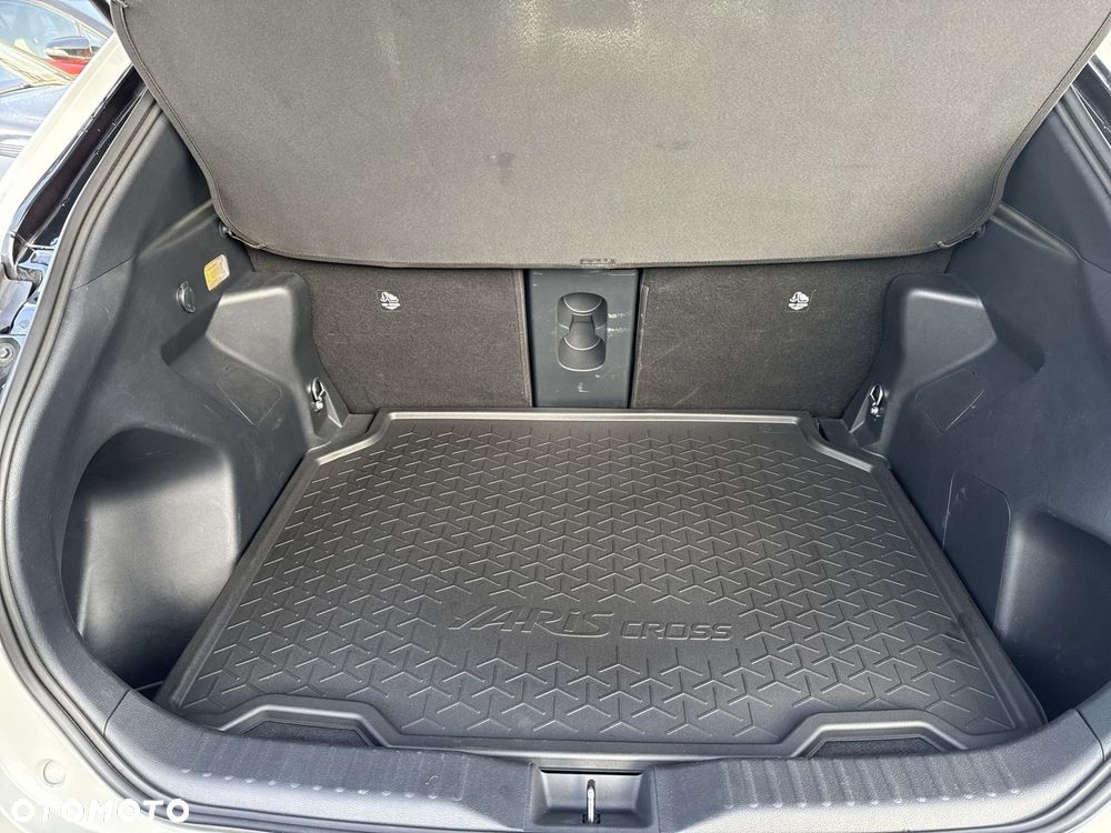 Toyota Yaris Cross Hybrid 1.5 Adventure - 13