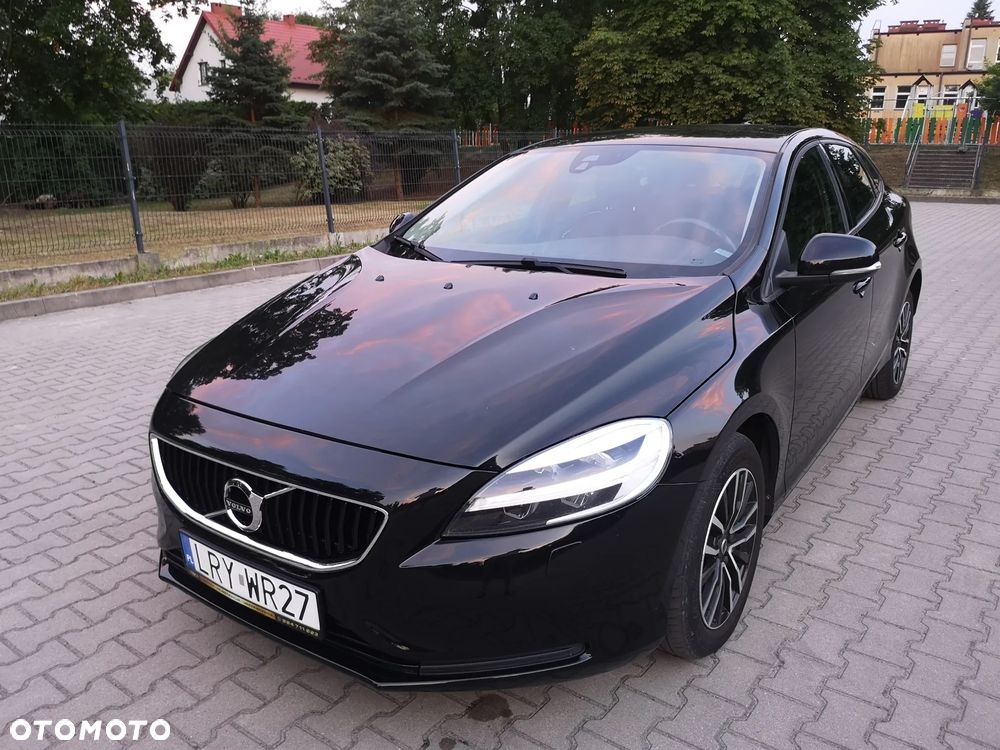 Volvo V40 D2 Momentum - 19