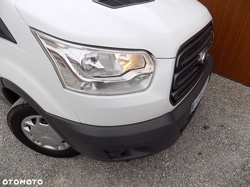 Ford Transit - 22