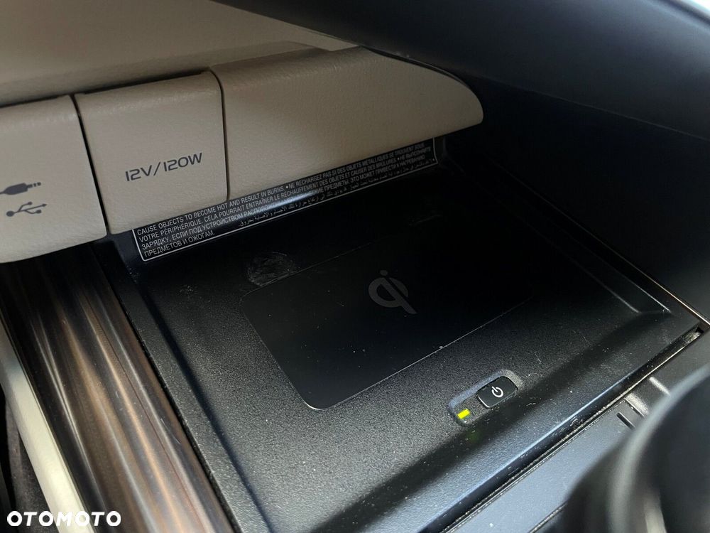 Toyota Camry - 20