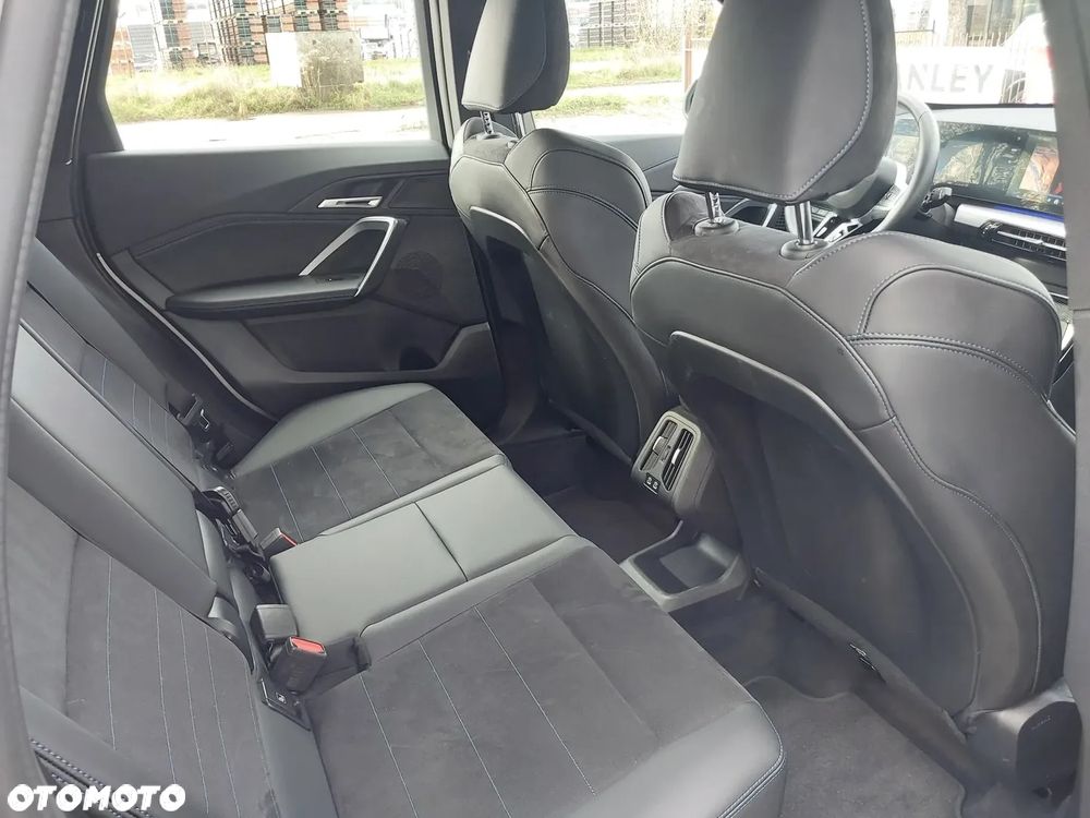 BMW X1 sDrive18i sport - 18