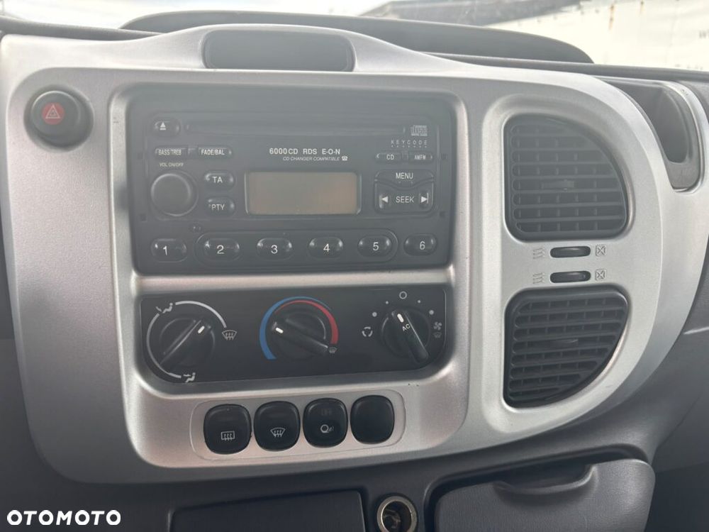 Ford Transit Standard - 11