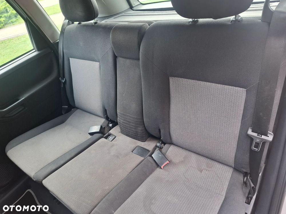 Opel Meriva 1.6 16V (Essentia) - 8