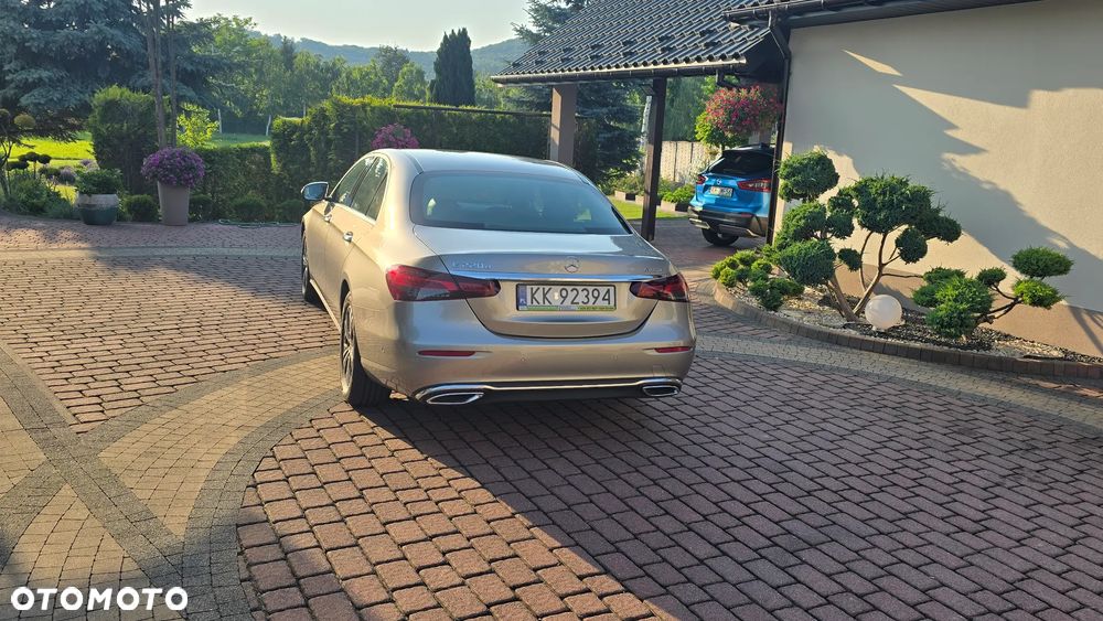 Mercedes-Benz Klasa E 220 d 4-Matic Avantgarde - 4