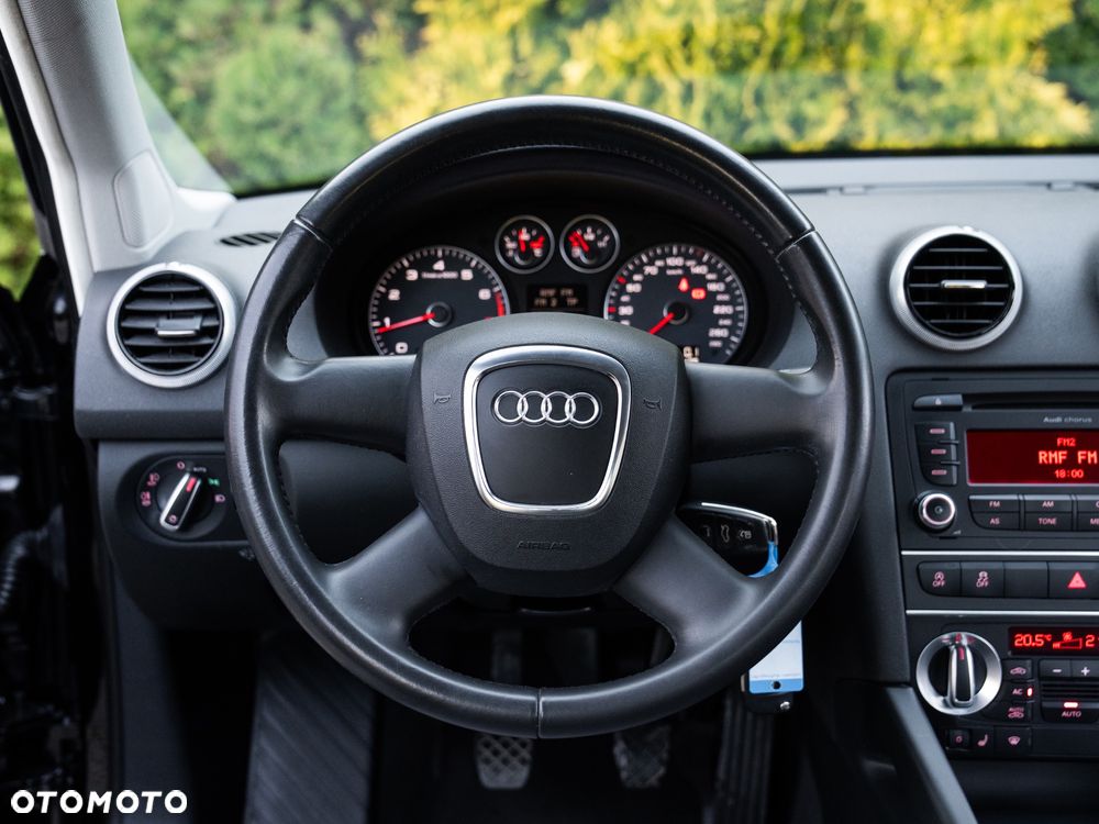 Audi A3 Sportback 1.2 TFSI Attraction - 31