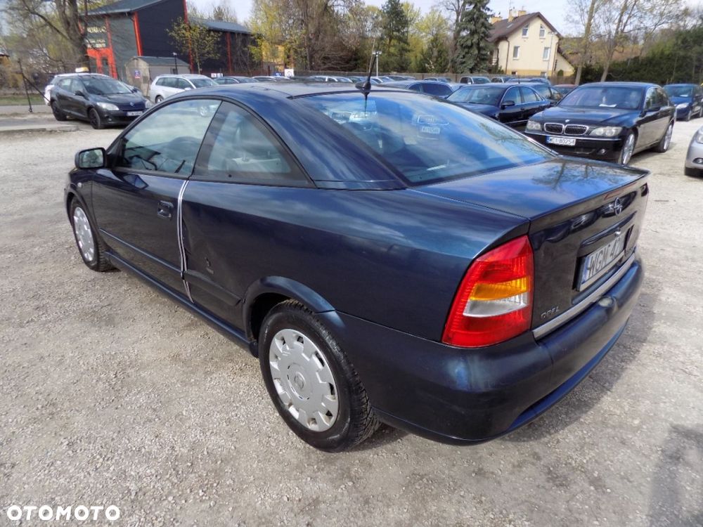 Opel Astra 1.8 Bertone - 4