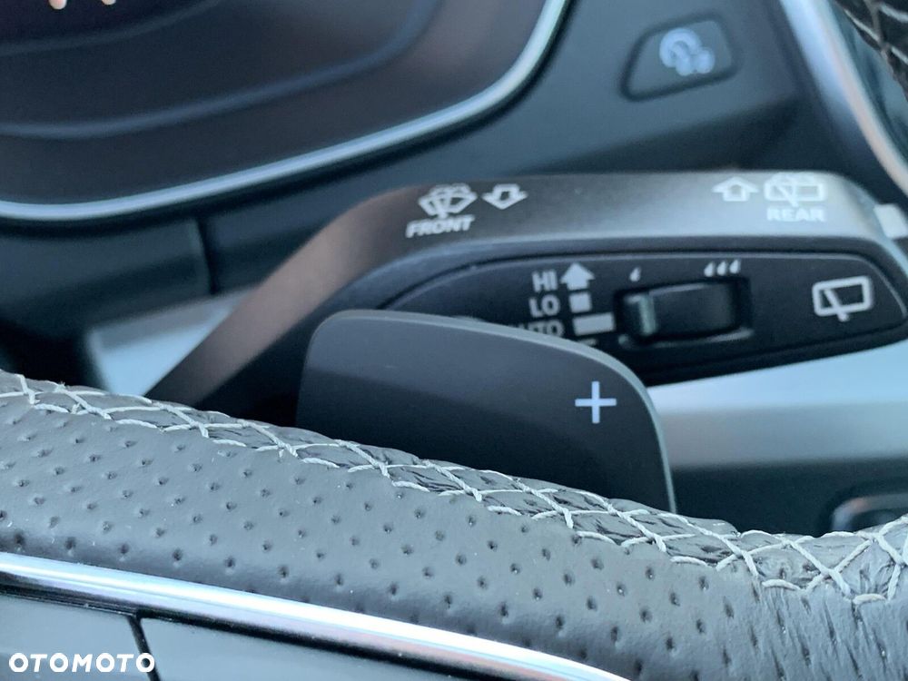 Audi Q5 Sportback - 25