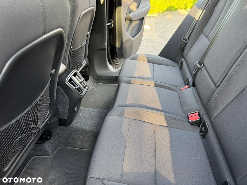 Volvo XC 40 T3 Geartronic Momentum Pro - 20