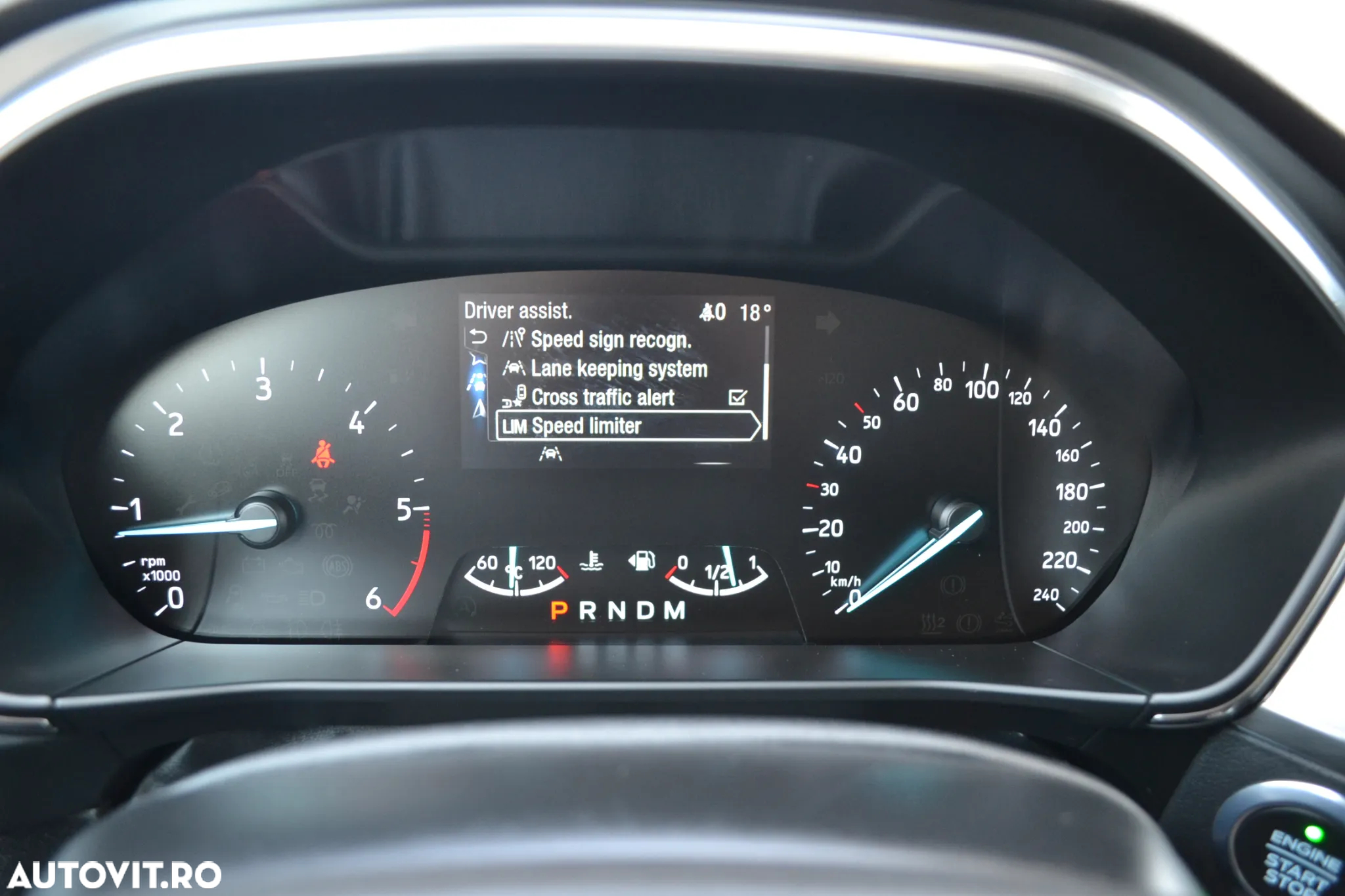 Ford Focus 1.5 EcoBlue Start-Stopp-System Aut. TITANIUM - 19