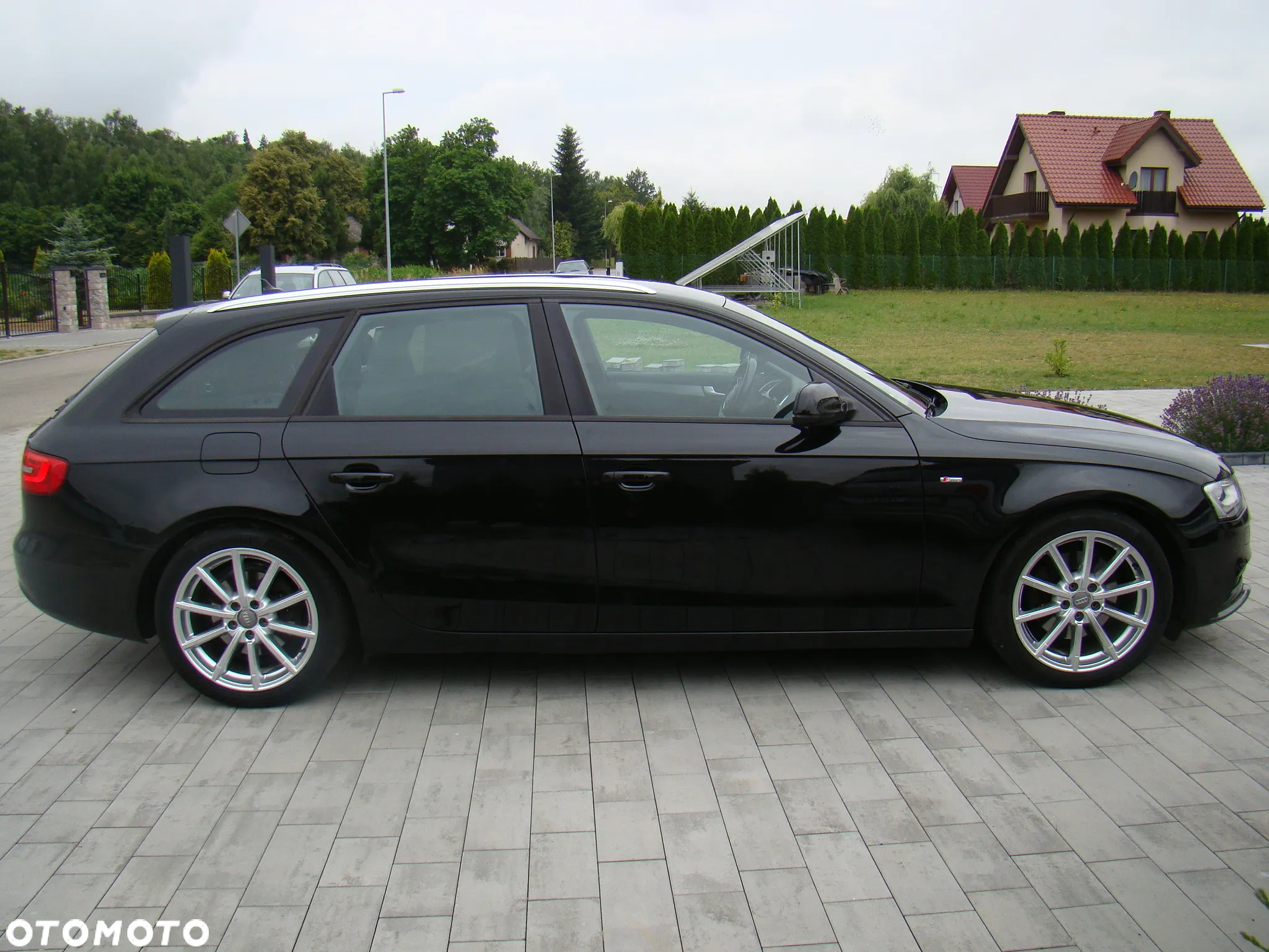Audi A4 Avant 2.0 TDI DPF quattro S tronic S line Sportpaket - 13