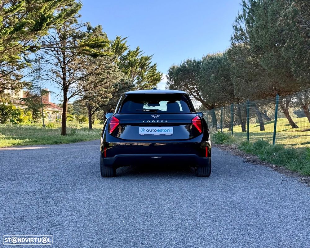 MINI 3 Portas Cooper E Classic L - 4