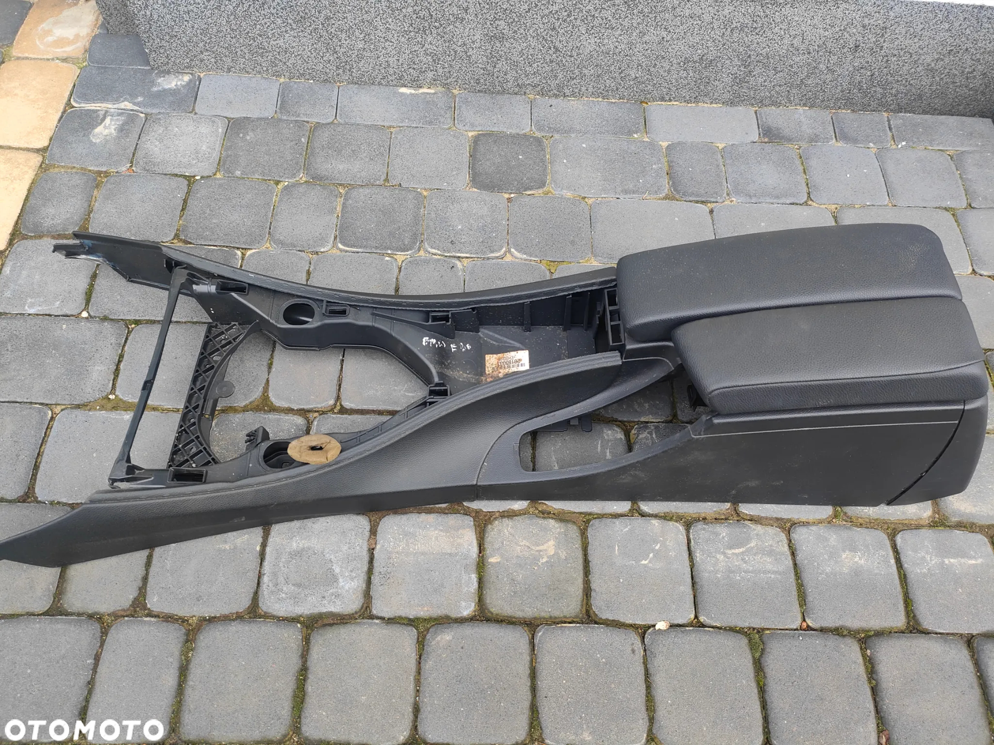 BMW E90 E91 LIFT TUNEL ŚRODKOWY PODŁOKIETNIK - 3