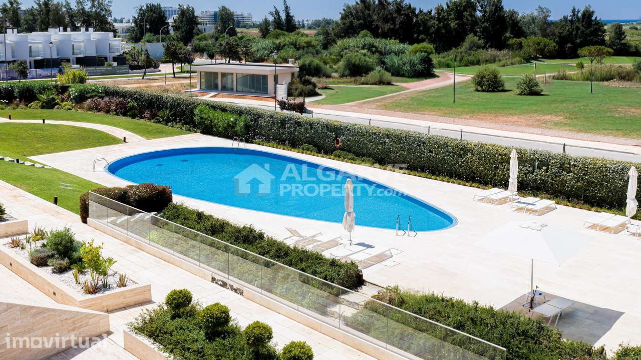 Apartamento T2 junto da MARINA e da PRAIA com vista GOLFE em Vilamoura - Grande imagem: 5/36