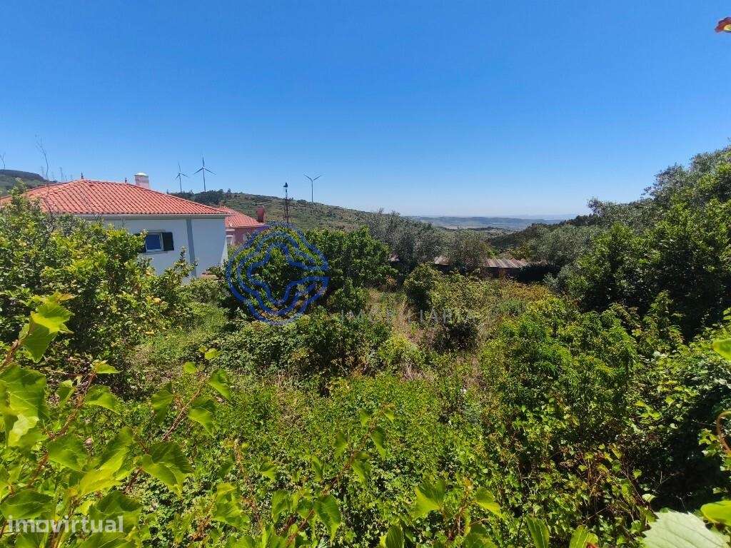 Terreno urbano em Fanhões para moradia isolada - Grande imagem: 4/7