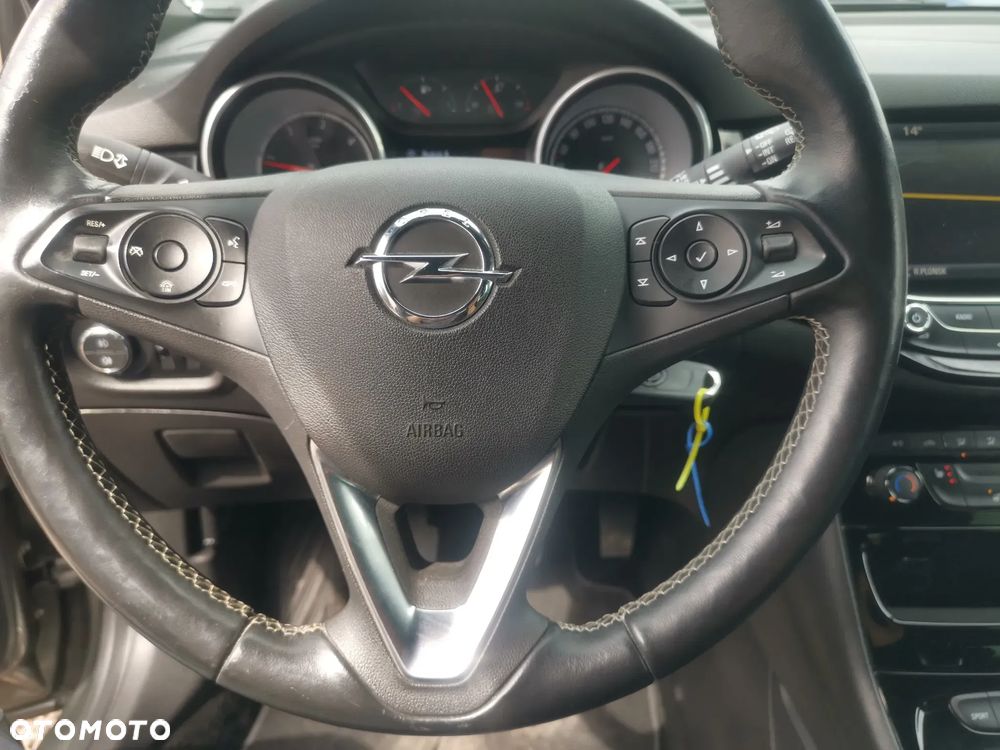 Opel Astra 1.6 D (CDTI) Start/Stop Dynamic - 11