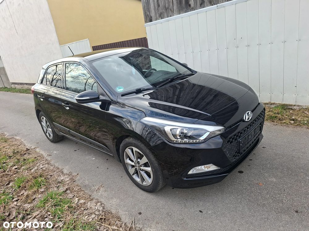 Hyundai i20 1.2 Intro Edition - 24