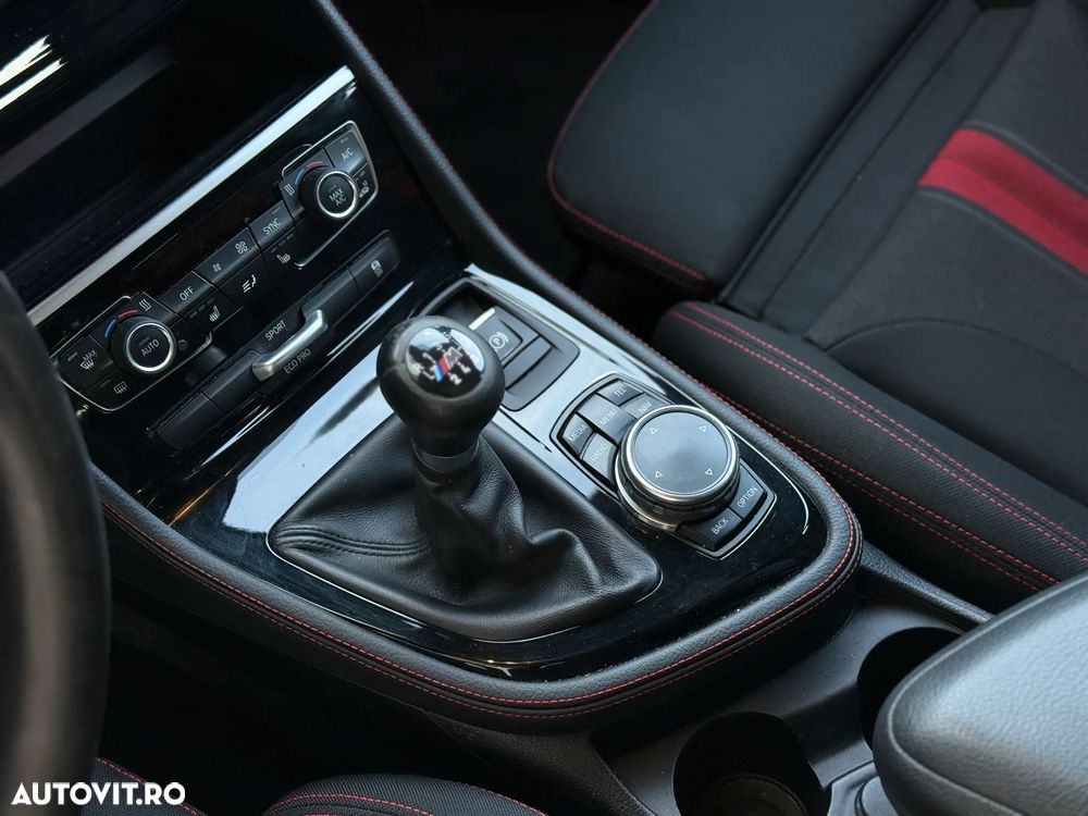BMW Seria 2 218d - 17