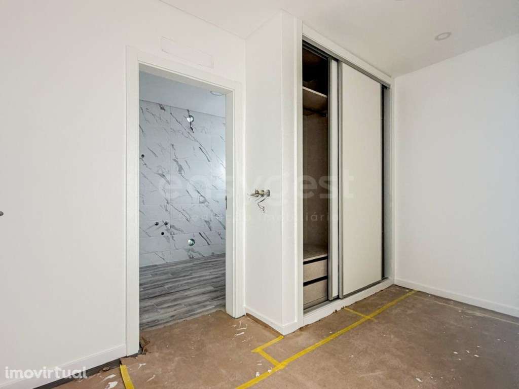 Moradia Geminada T3 Nova com Garagem, no Montijo - Grande imagem: 5/36