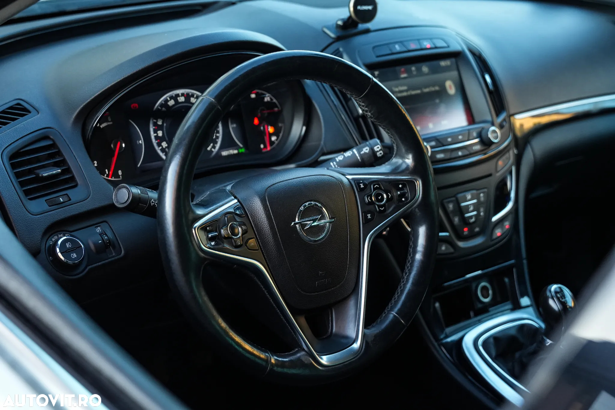 Opel Insignia - 7