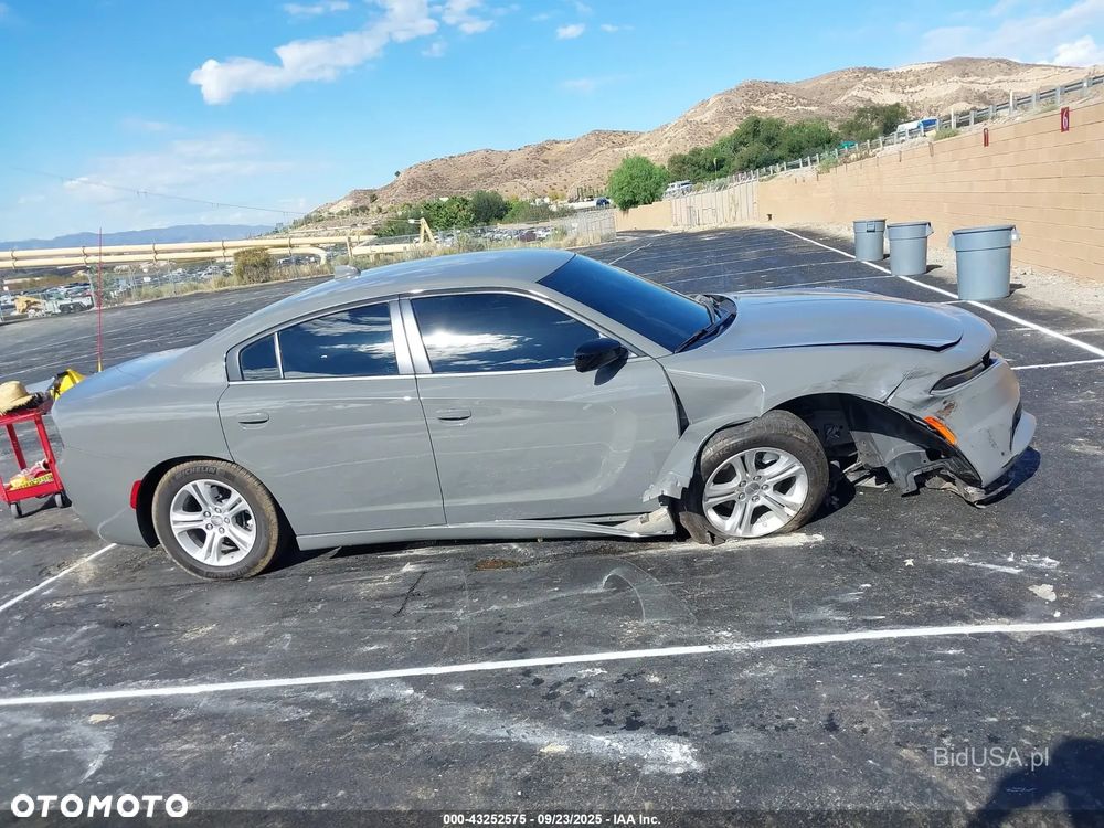 Dodge Charger - 13