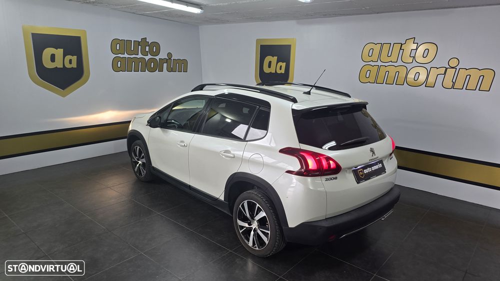 Peugeot 2008 1.6 BlueHDi GT Line - 16
