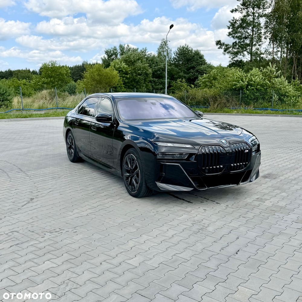 BMW Seria 7 M760e PHEV xDrive sport - 2