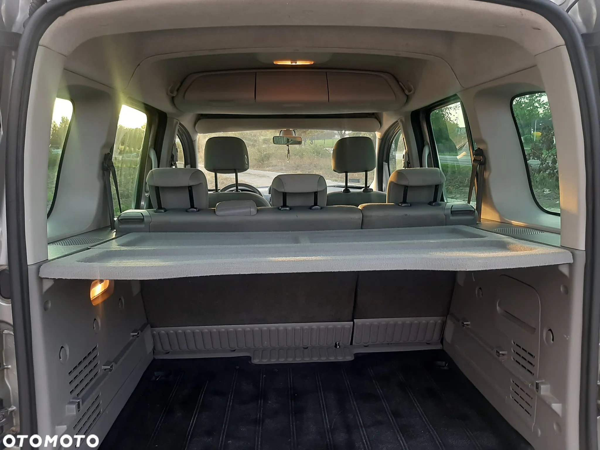 Renault Kangoo 1.6 16V 105 Expression - 17