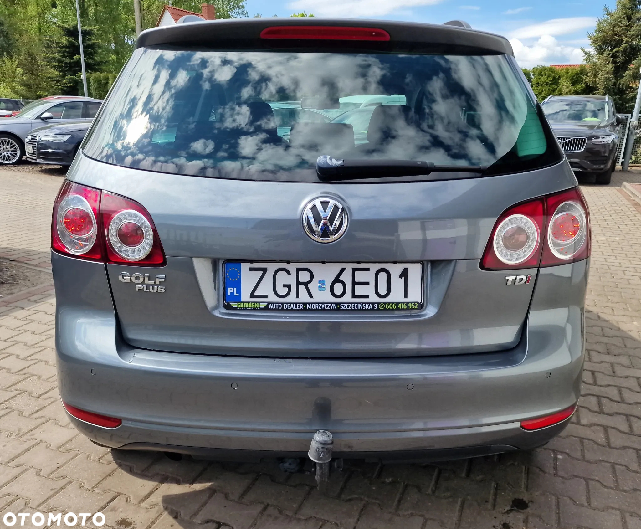 Volkswagen Golf Plus 1.6 TDI BlueMot Comfortline DSG - 10