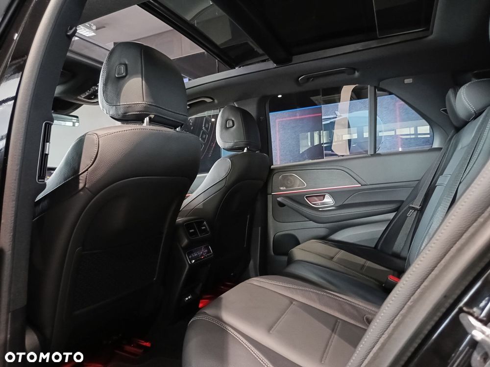 Mercedes-Benz GLE - 36