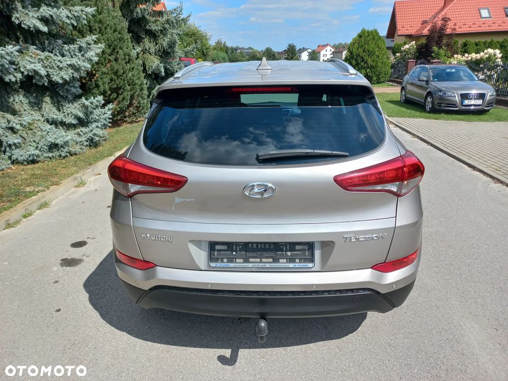 Hyundai Tucson blue 1.7 CRDi 2WD Style - 16