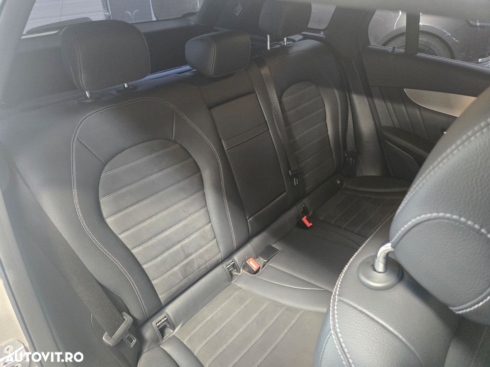 Mercedes-Benz GLC 300 d 4MATIC 9G-TRONIC AMG Line - 12