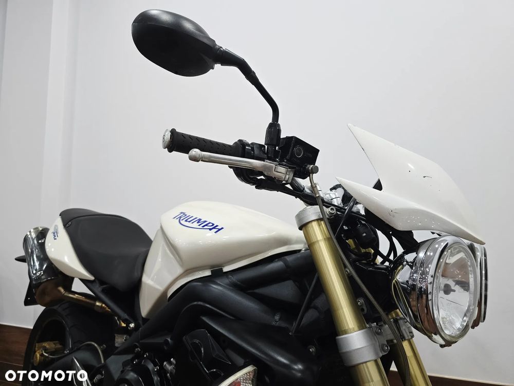 Triumph Street Triple - 6