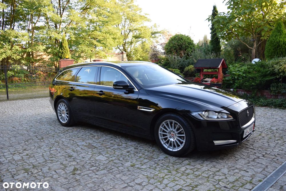 Jaguar XF 2.0 i4D AWD Prestige - 8