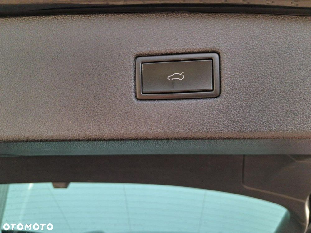 Volkswagen Tiguan - 13