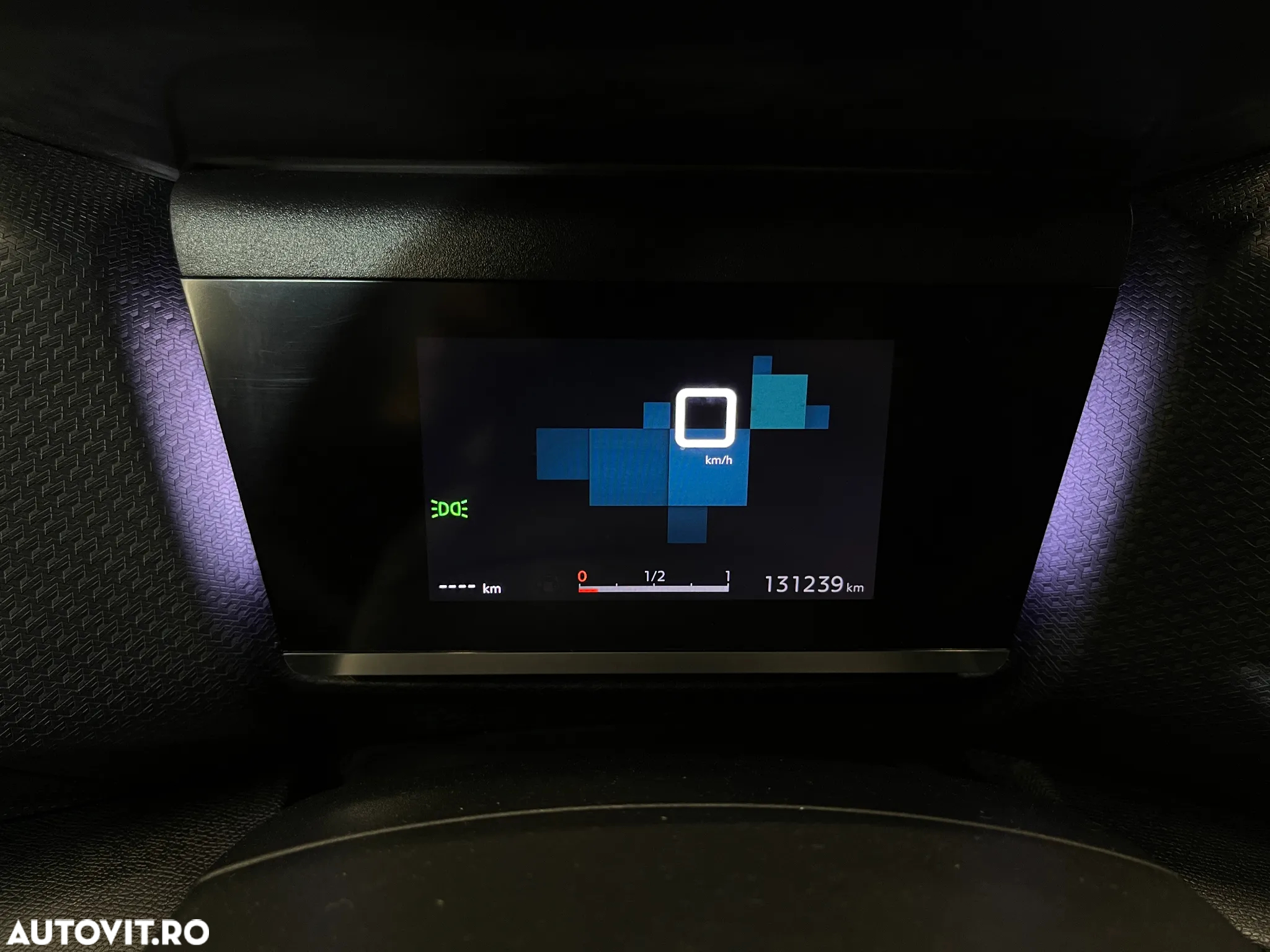 Citroën C4 BlueHDi 110 Stop&Start FEEL PACK - 34
