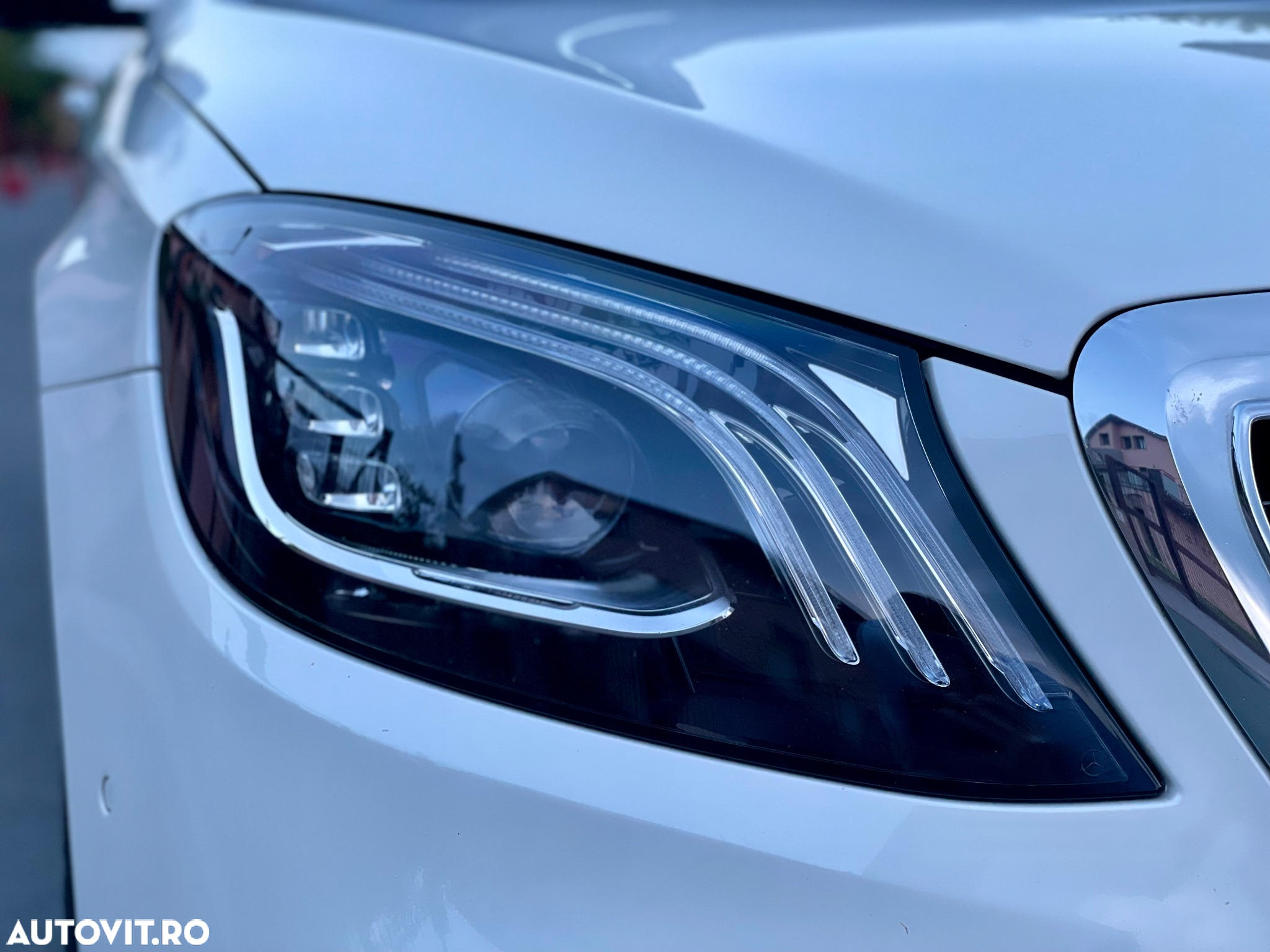 Mercedes-Benz S 560 L 4Matic 9G-TRONIC - 26