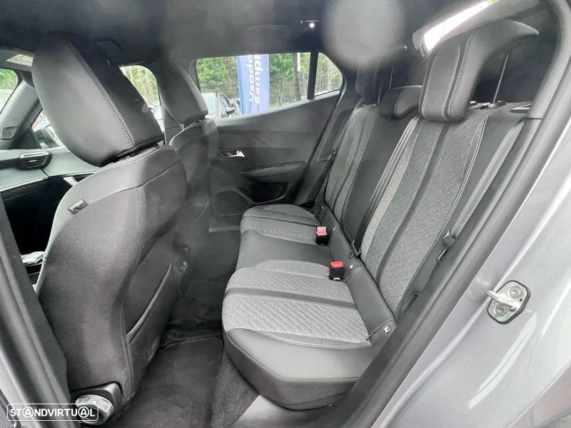 Peugeot 2008 1.2 Hybrid Allure e-DCS6 - 11