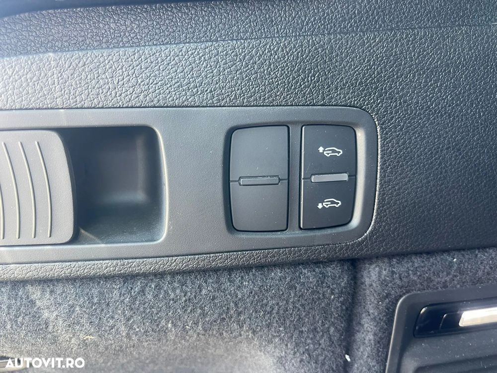 Audi Q5 2.0 40 TDI quattro S tronic Sport - 15