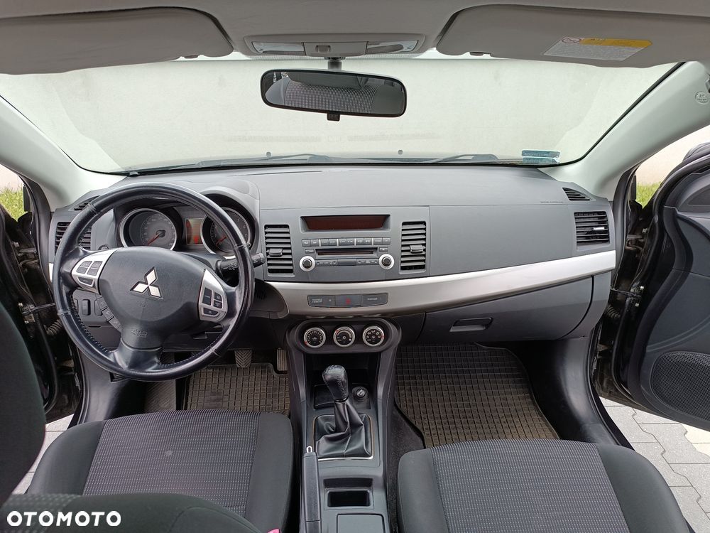Mitsubishi Lancer 1.8 Inform - 8