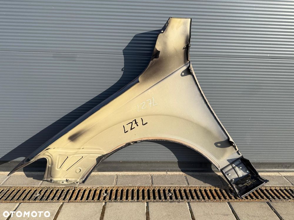 AUDI Q7 LIFT 4L 10-15 BŁOTNIK PRAWY PRZÓD KOLOR LZ7L - 7